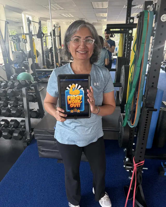 A Fravola Fitness member celebrating their first workout